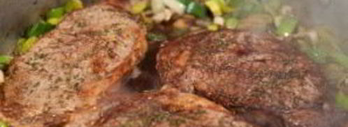 стейк из говядины на сковороде. Шаг 8