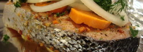 стейк лосося, запеченного в фольге homequeen с овощами. Шаг 2