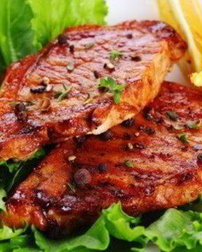 Стейк на гриле в лимонно-медовом маринаде