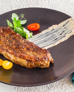 Стейк с перечным соусом