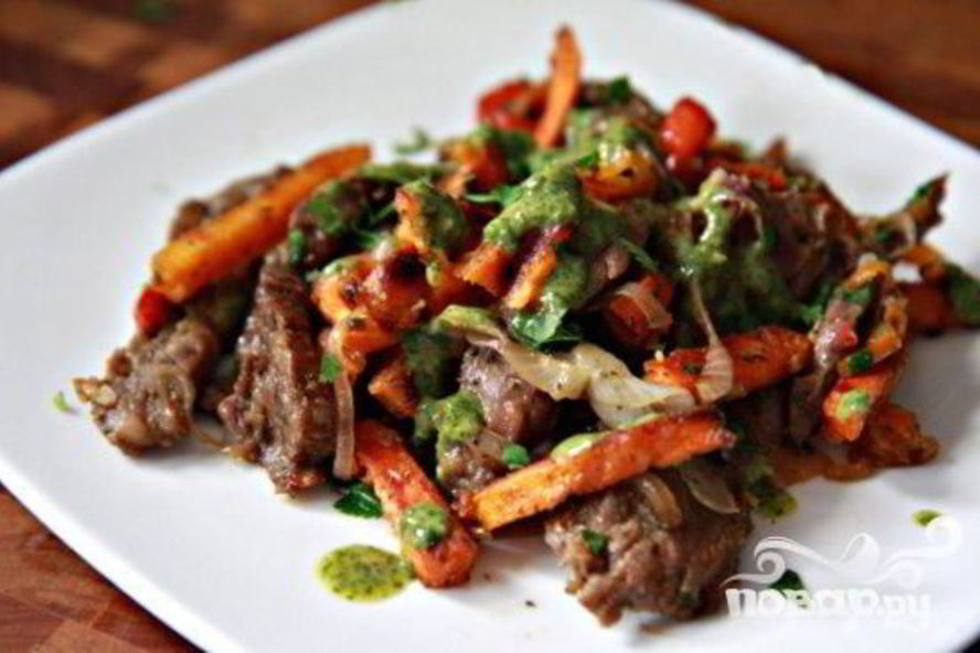 Рецепт стейк со сладким картофелем и соусом из петрушки