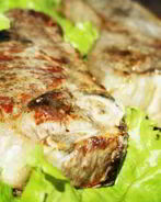 Стейки из говядины на косточке со сливочным маслом