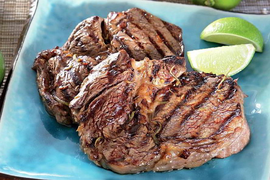 Рецепт стейки в пикантном маринаде из лайма и ананаса