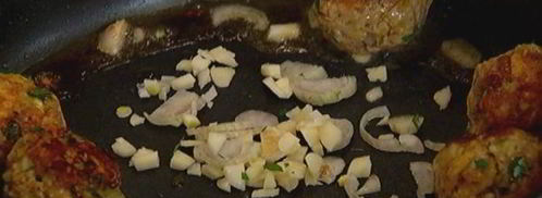 мясные тефтельки в томатном соусе. Шаг 10