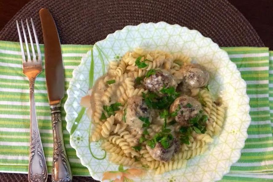 Рецепт нежные тефтели в сливочном соусе