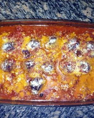 Тефтели из говядины в томатном соусе с сыром