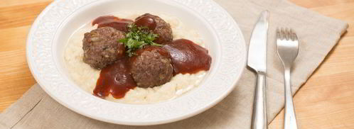 тефтели из утки с пюре из корня сельдерея и яблочным соусом. Шаг 6