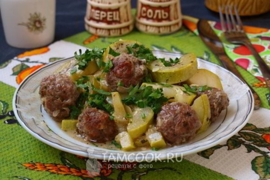 Рецепт тефтели с кабачками в сковороде