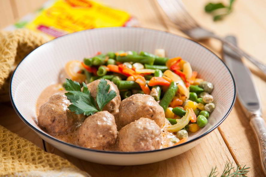 Рецепт тефтели с сыром в сливочно-томатном соусе