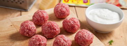 тефтели с сыром в сливочно-томатном соусе. Шаг 3