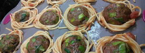 тефтели в гнездах из спагетти. Шаг 7