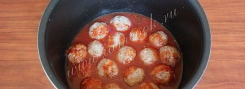 тефтели в мультиварке, в томатном соусе с розмарином. Шаг 5