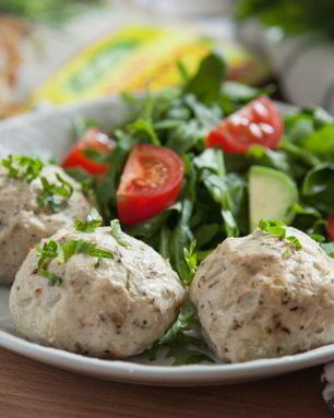 Запеченные куриные тефтели с травами