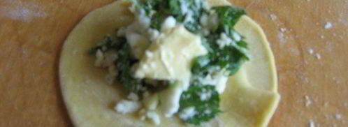 паровые вареники с зеленью и яйцом. Шаг 3