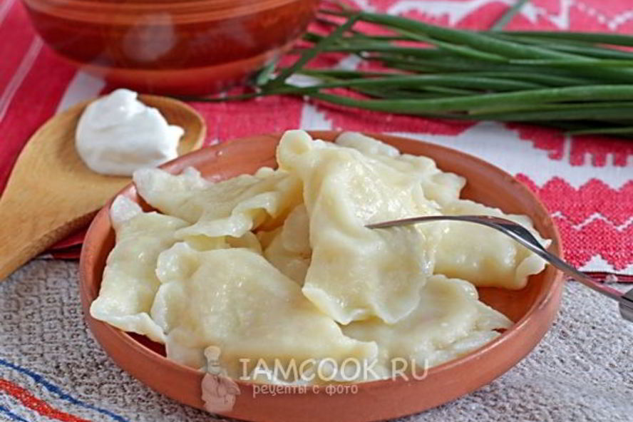 Рецепт вареники на кислом молоке с картошкой и луком