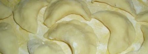 вареники с брынзой и супер-соус. Шаг 3