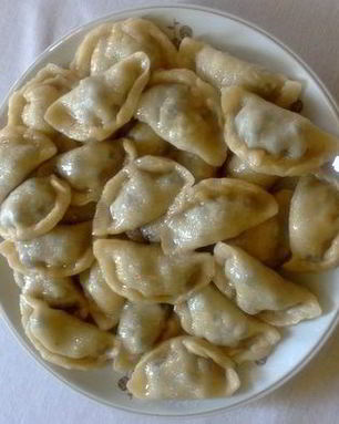 Вареники с черной смородиной