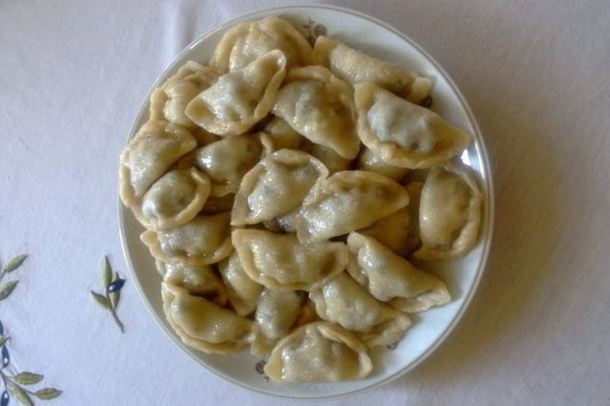 Рецепт вареников с черного смородиного