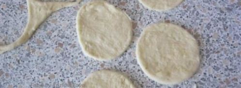 вареники с черносливом, грецкими орехами и медом. Шаг 8