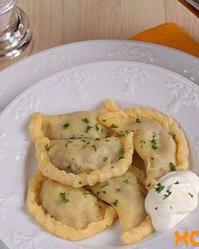 Вареники с картошкой и сушеными грибами