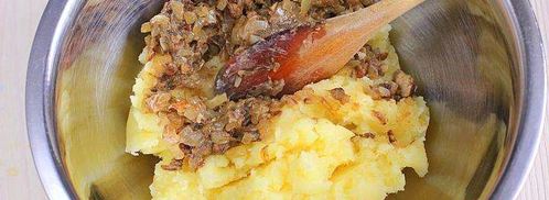 вареники с картошкой и сушеными грибами. Шаг 3