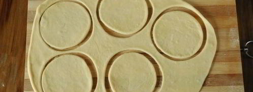 вареники с вишней на кефире. Шаг 12