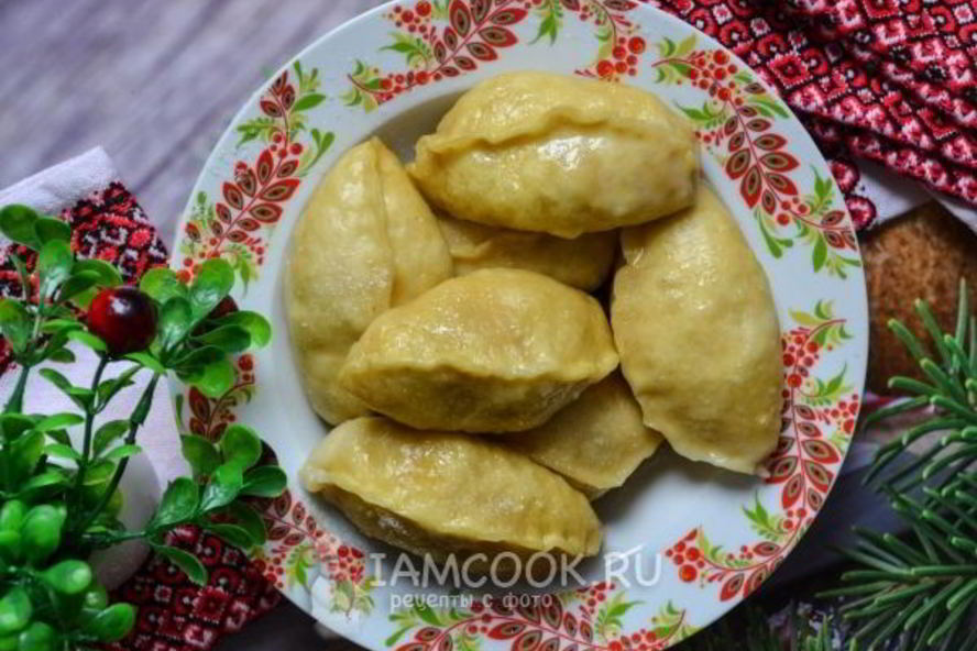 Рецепт вареники с вишней на пару