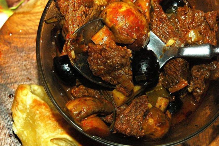 Рецепт жаркое из говядины с грибами и овощами