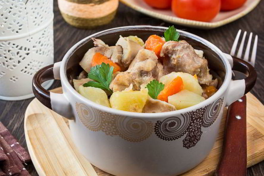 Рецепт жаркое из кролика в горшочке