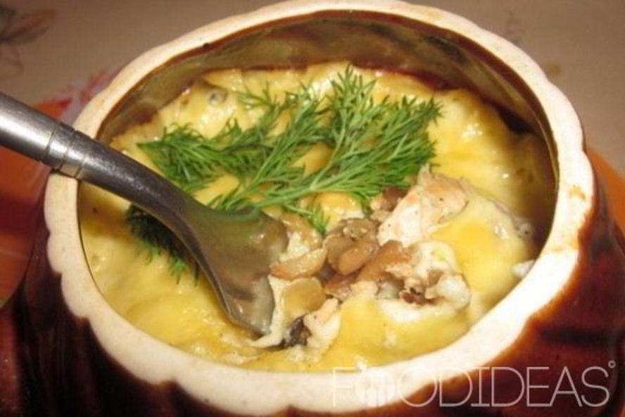 Рецепт жаркое из курицы с грибами в горшочках