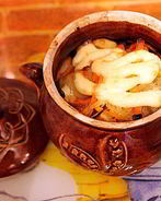 Жаркое с грибами в горшочках