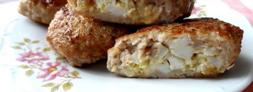 мясные зразы с яйцом и луком. Шаг 8