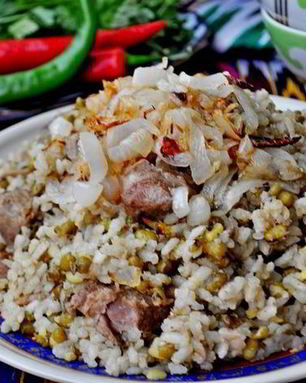 Ароматная каша с машем, рисом и мясом