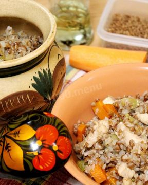 Гречка с курицей в горшочке