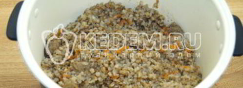 гречка с мясом в мультиварке. Шаг 6