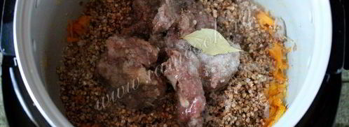 гречка с тушенкой в мультиварке. Шаг 6