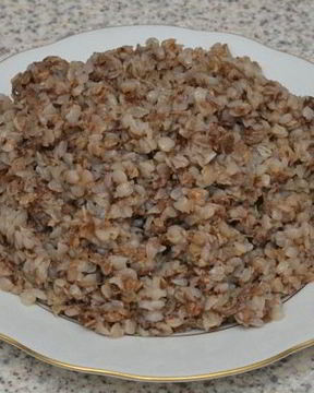 Гречневая каша с тушенкой