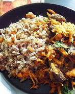 Печень с морковью и зеленью и гречка на гарнир