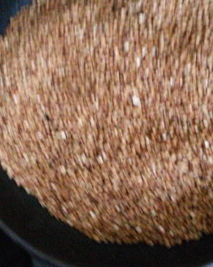 Рассыпчатая гречка, сваренная в сковороде