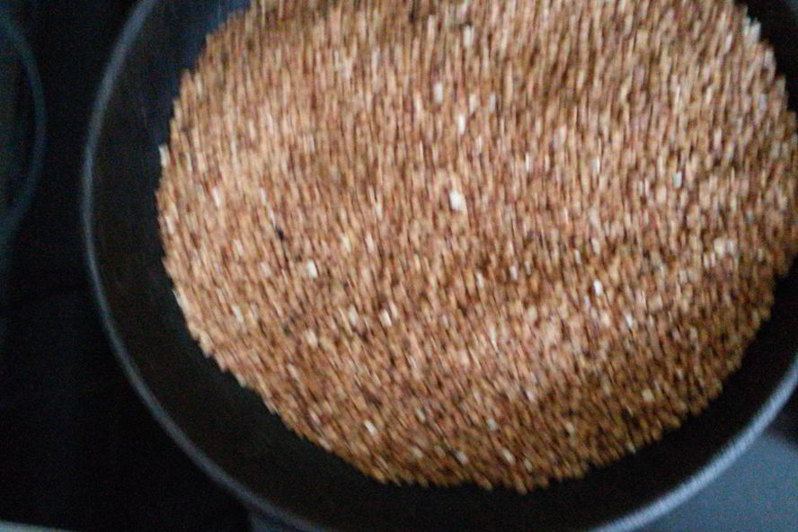 Рецепт рассыпчатая гречка, сваренная в сковороде