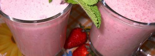 клубнично-йогуртовый коктейль. Шаг 4