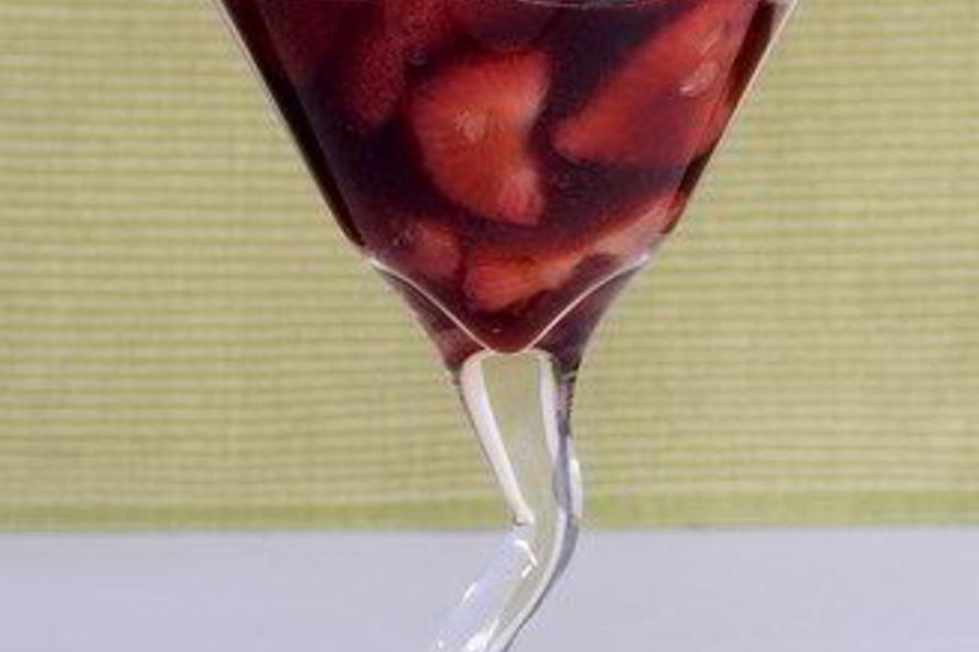 Рецепт клубника в базиликовом сиропе