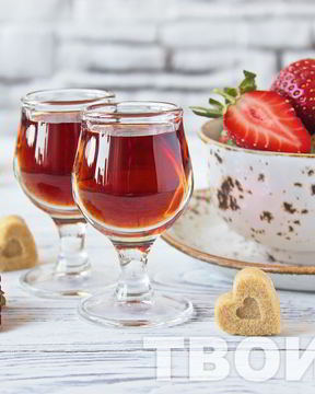 Клубничный ликер