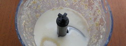 чернично-клубничный смузи с овсянкой и мороженым. Шаг 3