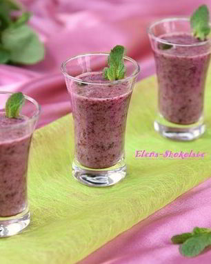 Черничный смузи