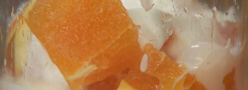 ленивые апельсиновые вареники с брусничным соусом и апельсиновым смузи. Шаг 5