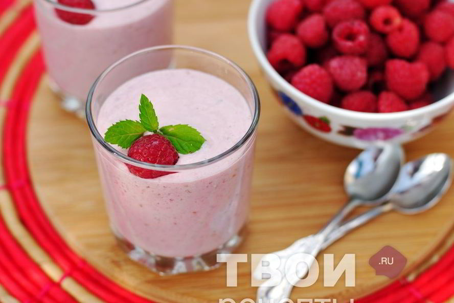 Рецепт малиново-банановый смузи с овсяными хлопьями