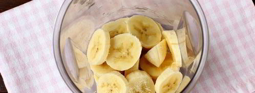 малиновый смузи с бананом и черной смородиной. Шаг 4