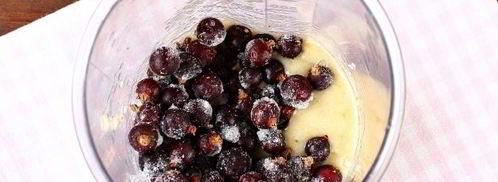 малиновый смузи с бананом и черной смородиной. Шаг 5