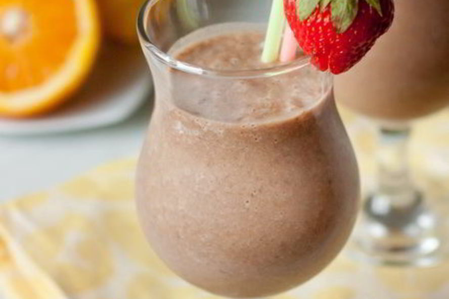 Рецепт шоколадно-банановый смузи с арахисовой пастой